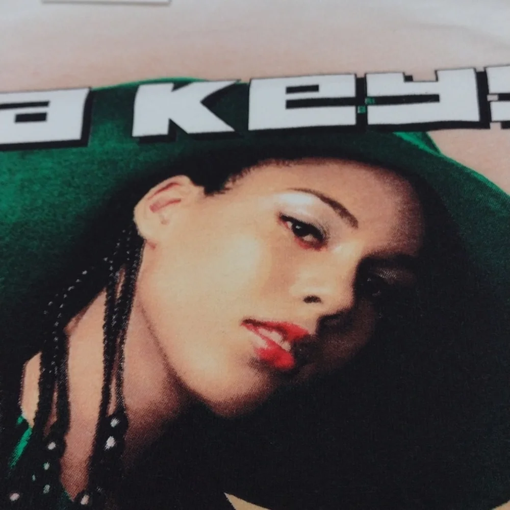 Alicia Keys Cream Cotton Graphic T-Shirt, Size: XS / S / M / L / XXL - Picture 4 of 6